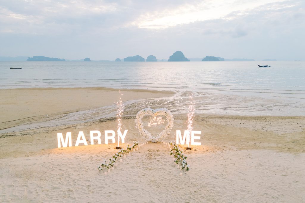 Krabi surprise proposal decoration planner, Krabi Wedding Planner, Krabi wedding, Krabi Wedding Planner, Krabi wedding organizer , Surprise proposal, Krabi surprise proposal photography, proposal decoration, surprise proposal photographer in Krabi