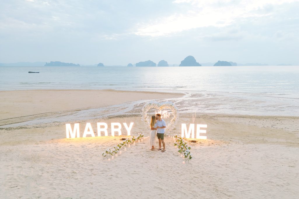 Krabi surprise proposal decoration planner, Krabi Wedding Planner, Krabi wedding, Krabi Wedding Planner, Krabi wedding organizer , Surprise proposal, Krabi surprise proposal photography, proposal decoration, surprise proposal photographer in Krabi