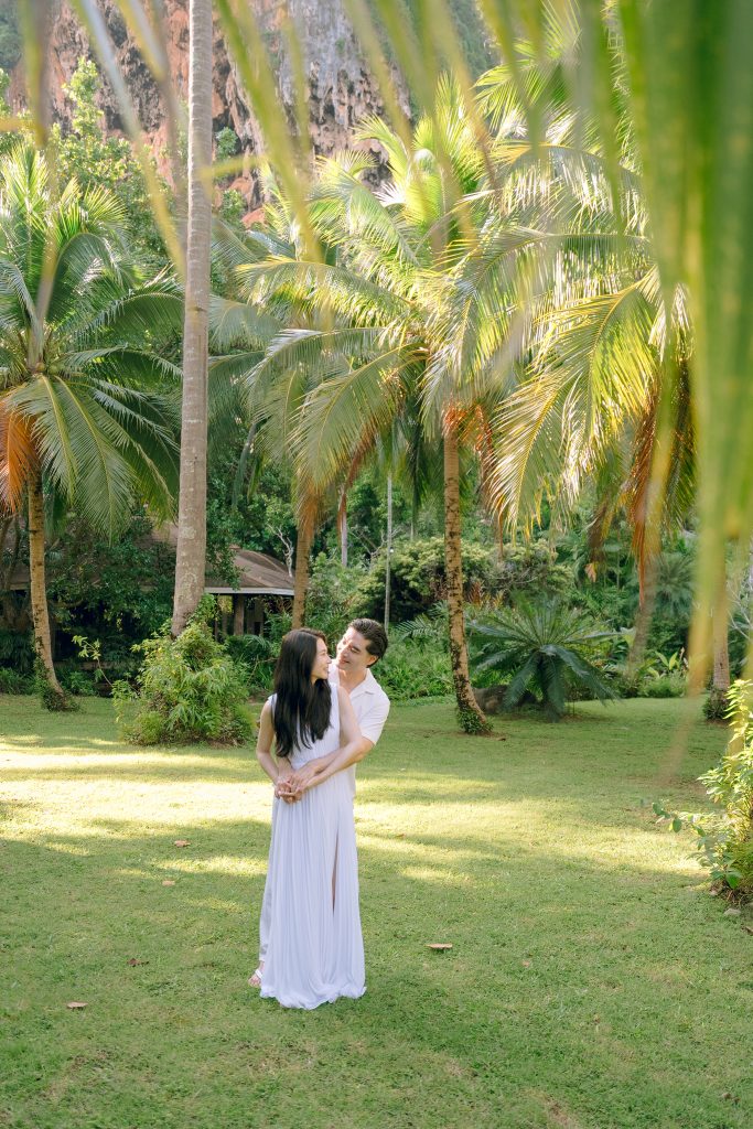 Krabi photographer, Krabi photography, Railay beach, Krabi Thailand, Engagement, Rayavadee resort