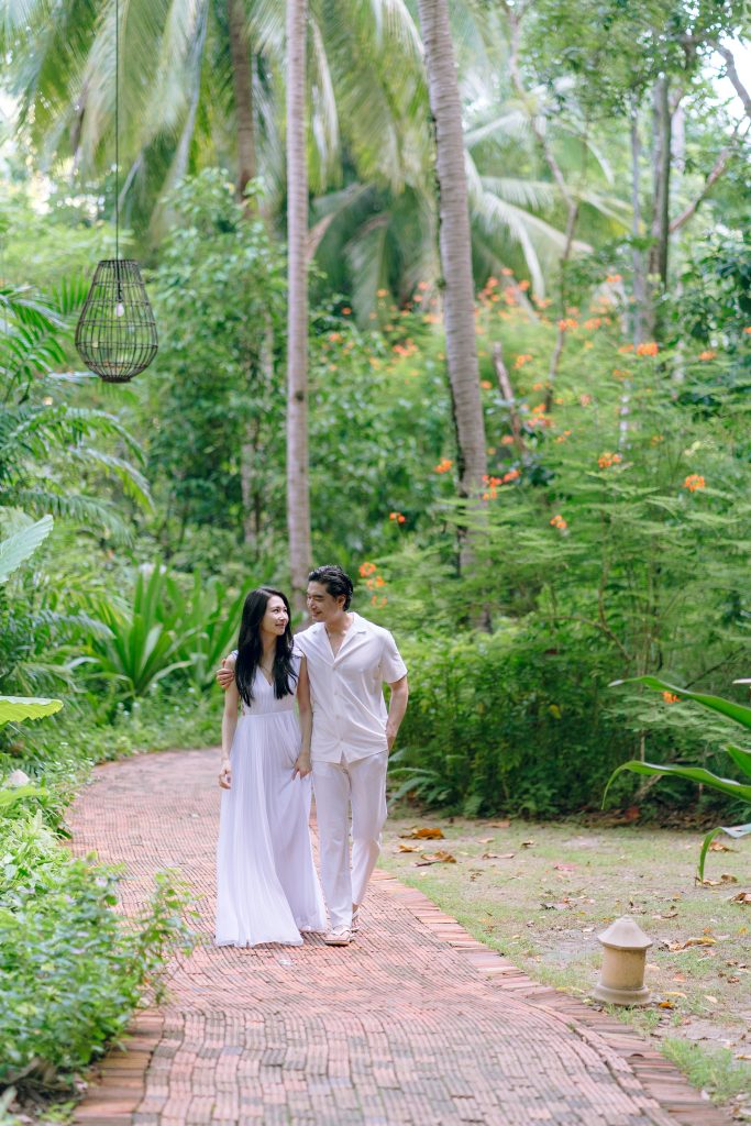 Krabi photographer, Krabi photography, Railay beach, Krabi Thailand, Engagement, Rayavadee resort