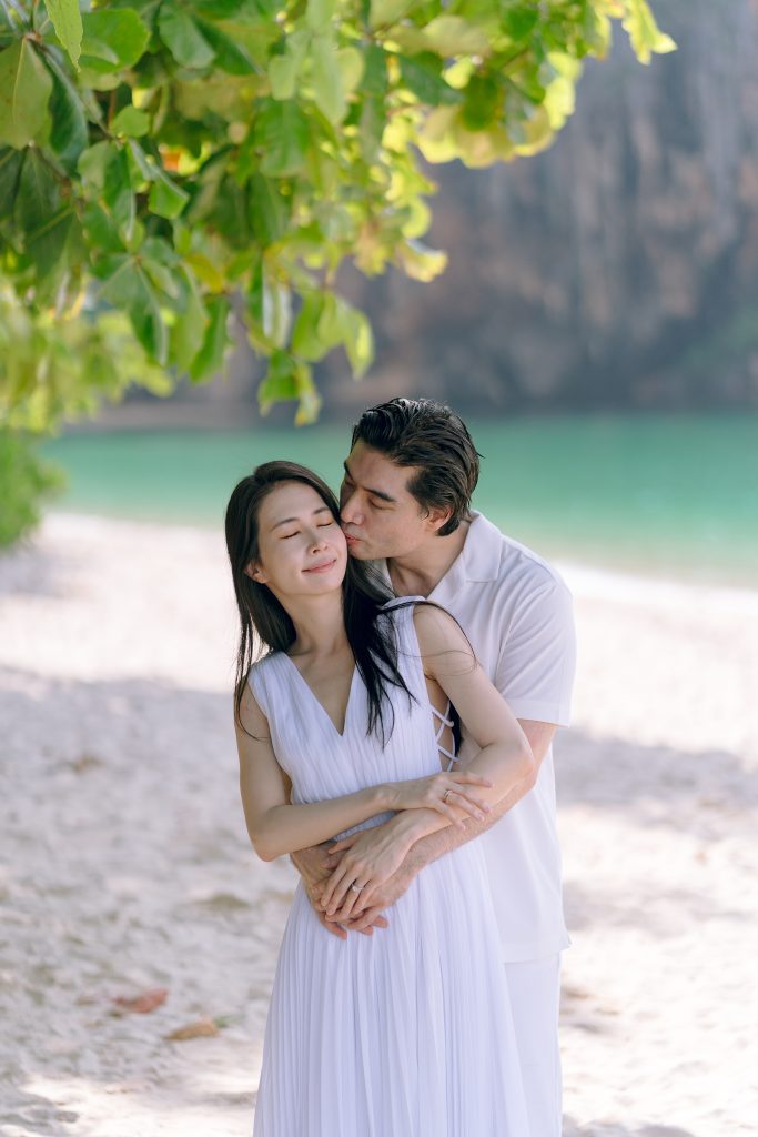 Krabi photographer, Krabi photography, Railay beach, Krabi Thailand, Engagement, Rayavadee resort