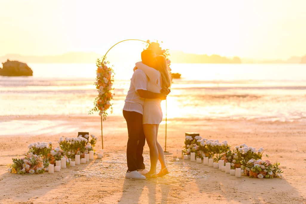 Krabi surprise proposal decoration planner, Krabi Wedding Planner, Krabi wedding, Krabi Wedding Planner, Krabi wedding organizer , Surprise proposal, Krabi surprise proposal photography, proposal decoration, surprise proposal photographer in Krabi