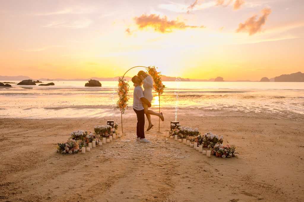 Krabi surprise proposal decoration planner, Krabi Wedding Planner, Krabi wedding, Krabi Wedding Planner, Krabi wedding organizer , Surprise proposal, Krabi surprise proposal photography, proposal decoration, surprise proposal photographer in Krabi