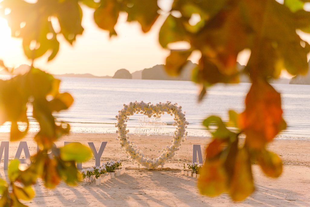 Krabi surprise proposal decoration planner, Krabi Wedding Planner, Krabi wedding, Krabi Wedding Planner, Krabi wedding organizer , Surprise proposal, Krabi surprise proposal photography, proposal decoration, surprise proposal photographer in Krabi