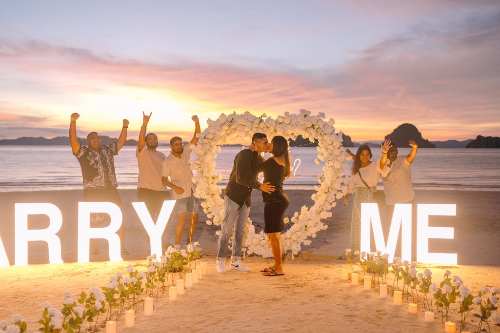 Krabi surprise proposal decoration planner, Krabi Wedding Planner, Krabi wedding, Krabi Wedding Planner, Krabi wedding organizer , Surprise proposal, Krabi surprise proposal photography, proposal decoration, surprise proposal photographer in Krabi