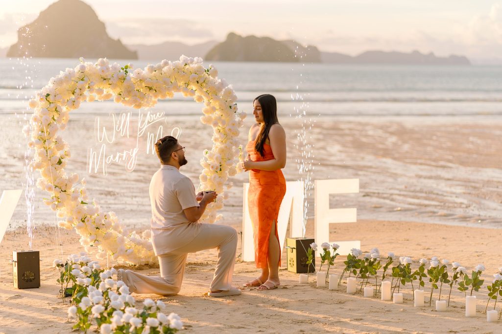 Krabi surprise proposal decoration planner, Krabi Wedding Planner, Krabi wedding, Krabi Wedding Planner, Krabi wedding organizer , Surprise proposal, Krabi surprise proposal photography, proposal decoration, surprise proposal photographer in Krabi