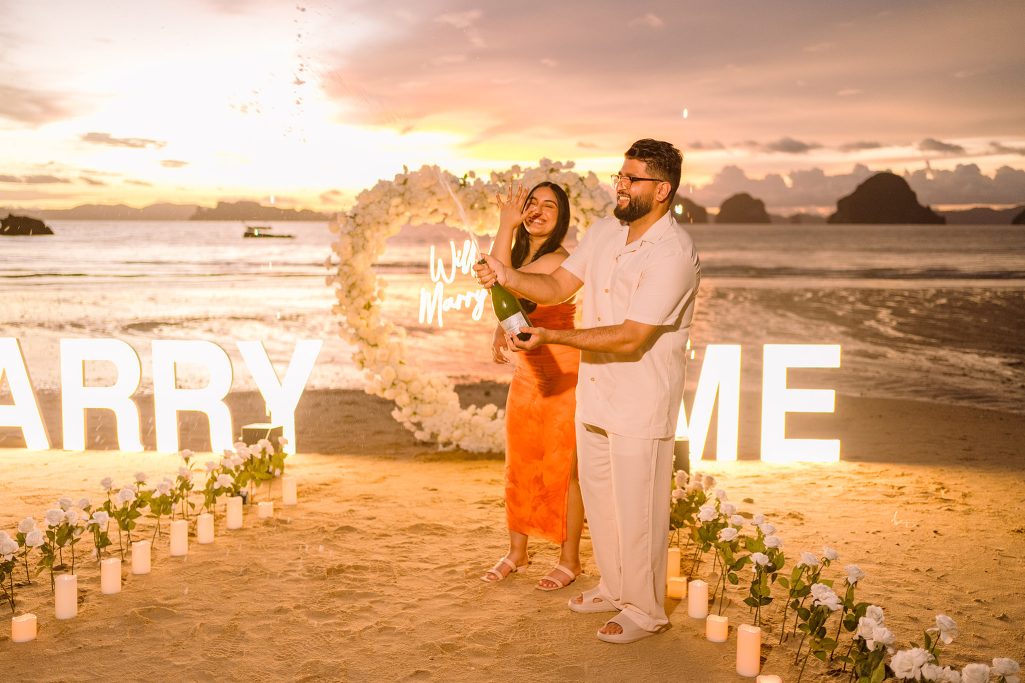 Krabi surprise proposal decoration planner, Krabi Wedding Planner, Krabi wedding, Krabi Wedding Planner, Krabi wedding organizer , Surprise proposal, Krabi surprise proposal photography, proposal decoration, surprise proposal photographer in Krabi