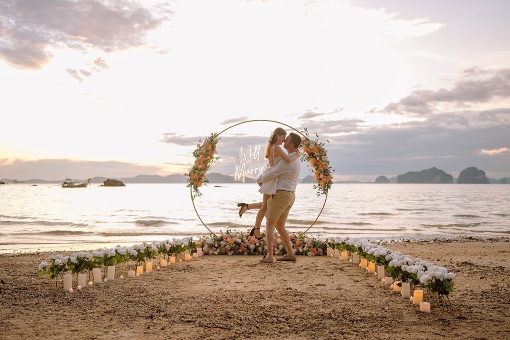 Krabi surprise proposal decoration planner, Krabi Wedding Planner, Krabi wedding, Krabi Wedding Planner, Krabi wedding organizer , Surprise proposal, Krabi surprise proposal photography, proposal decoration, surprise proposal photographer in Krabi