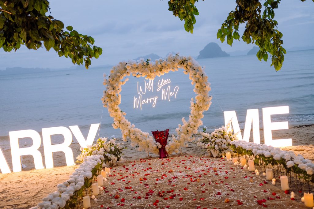 Krabi surprise proposal decoration planner and photographer