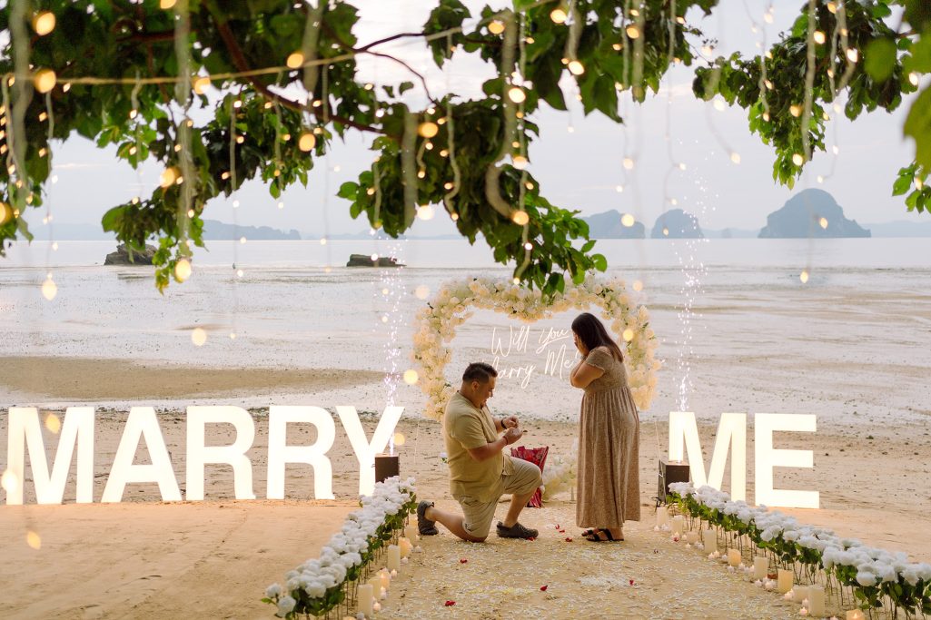 Krabi surprise proposal decoration planner, Krabi Wedding Planner, Krabi wedding, Krabi Wedding Planner, Krabi wedding organizer , Surprise proposal, Krabi surprise proposal photography, proposal decoration, surprise proposal photographer in Krabi