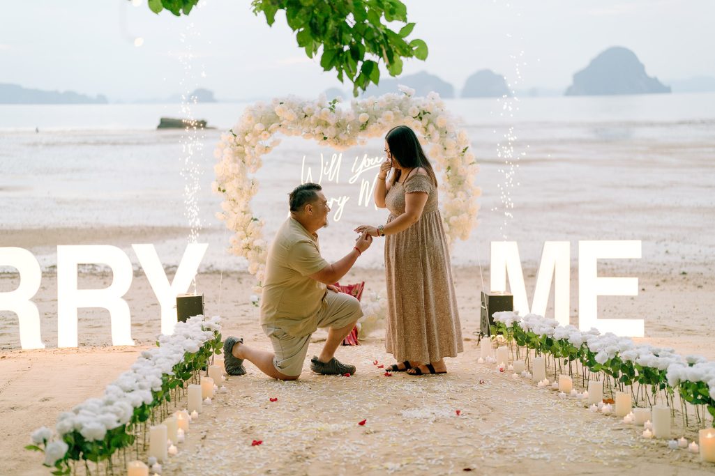 Krabi surprise proposal decoration planner, Krabi Wedding Planner, Krabi wedding, Krabi Wedding Planner, Krabi wedding organizer , Surprise proposal, Krabi surprise proposal photography, proposal decoration, surprise proposal photographer in Krabi