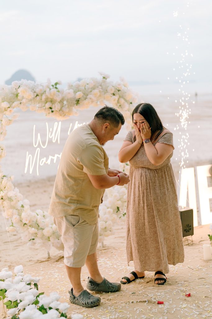 Krabi surprise proposal decoration planner, Krabi Wedding Planner, Krabi wedding, Krabi Wedding Planner, Krabi wedding organizer , Surprise proposal, Krabi surprise proposal photography, proposal decoration, surprise proposal photographer in Krabi