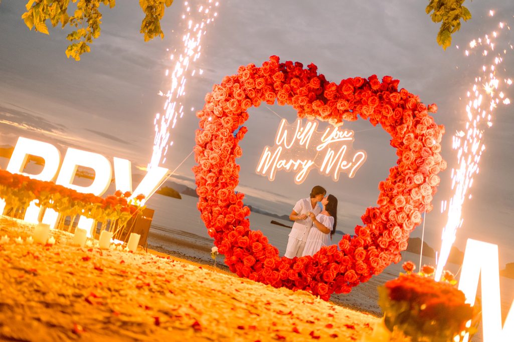 Krabi surprise proposal decoration planner and photographer