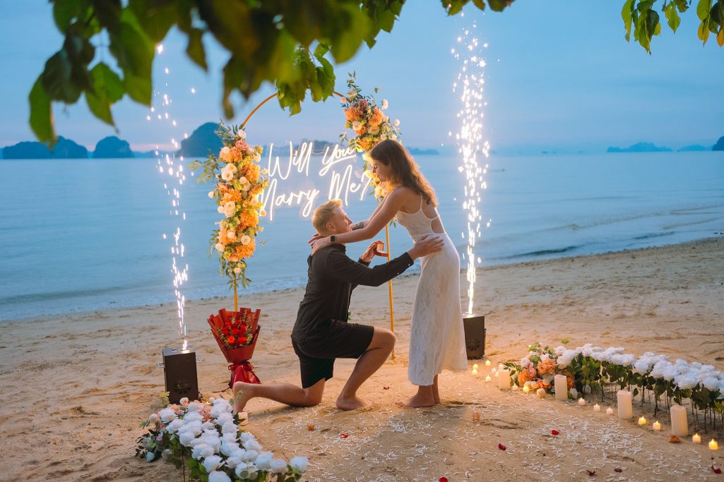 Krabi surprise proposal decoration planner, Krabi Wedding Planner, Krabi wedding, Krabi Wedding Planner, Krabi wedding organizer , Surprise proposal, Krabi surprise proposal photography, proposal decoration, surprise proposal photographer in Krabi