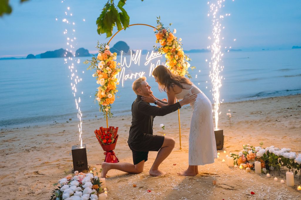 Krabi surprise proposal decoration planner, Krabi Wedding Planner, Krabi wedding, Krabi Wedding Planner, Krabi wedding organizer , Surprise proposal, Krabi surprise proposal photography, proposal decoration, surprise proposal photographer in Krabi