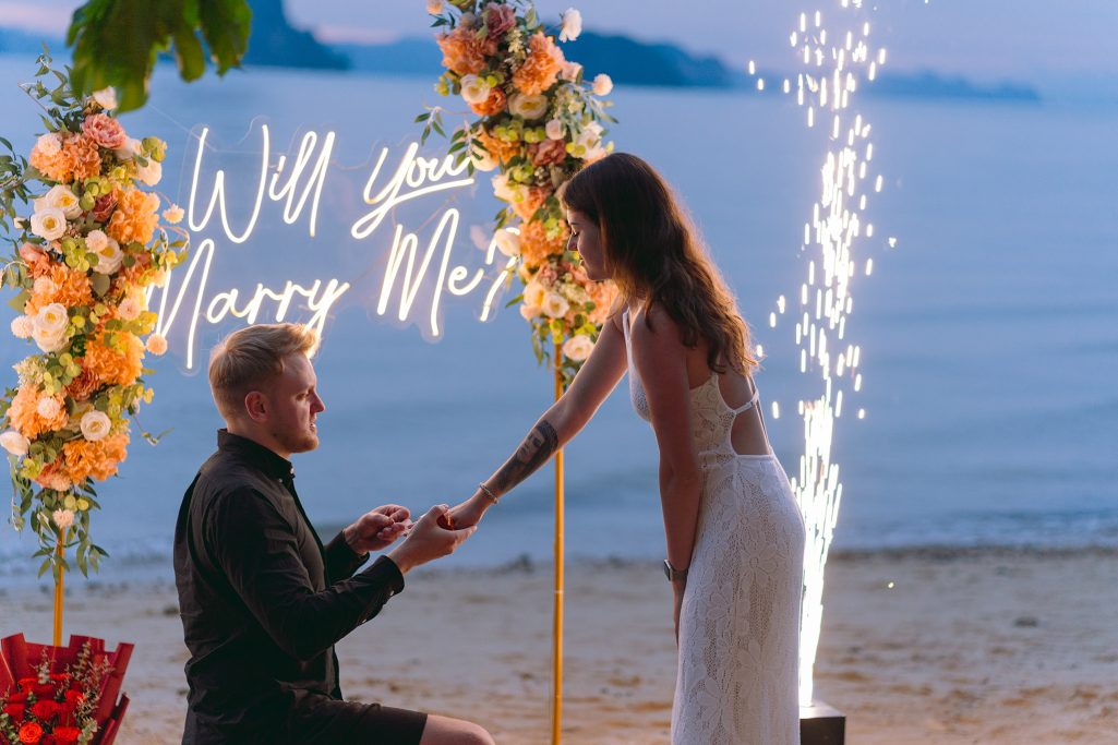 Krabi surprise proposal decoration planner, Krabi Wedding Planner, Krabi wedding, Krabi Wedding Planner, Krabi wedding organizer , Surprise proposal, Krabi surprise proposal photography, proposal decoration, surprise proposal photographer in Krabi