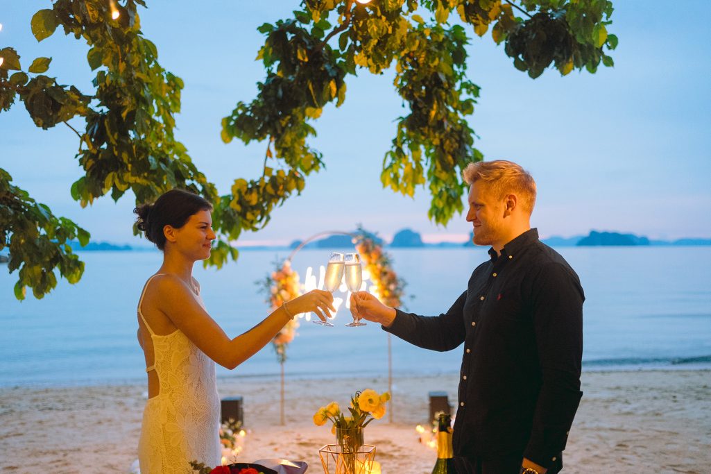 Krabi surprise proposal decoration planner, Krabi Wedding Planner, Krabi wedding, Krabi Wedding Planner, Krabi wedding organizer , Surprise proposal, Krabi surprise proposal photography, proposal decoration, surprise proposal photographer in Krabi