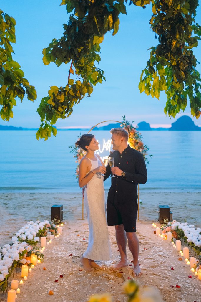 Krabi surprise proposal decoration planner, Krabi Wedding Planner, Krabi wedding, Krabi Wedding Planner, Krabi wedding organizer , Surprise proposal, Krabi surprise proposal photography, proposal decoration, surprise proposal photographer in Krabi