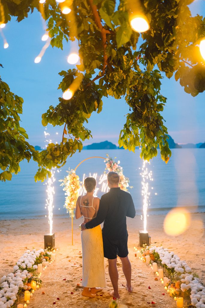 Krabi surprise proposal decoration planner, Krabi Wedding Planner, Krabi wedding, Krabi Wedding Planner, Krabi wedding organizer , Surprise proposal, Krabi surprise proposal photography, proposal decoration, surprise proposal photographer in Krabi