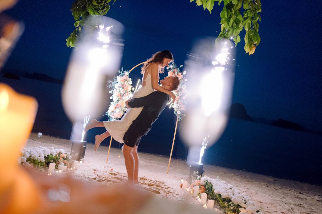 Krabi surprise proposal decoration planner, Krabi Wedding Planner, Krabi wedding, Krabi Wedding Planner, Krabi wedding organizer , Surprise proposal, Krabi surprise proposal photography, proposal decoration, surprise proposal photographer in Krabi